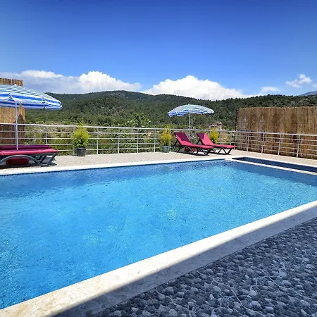 Kay4300 Teo1 2 Bedrooms *